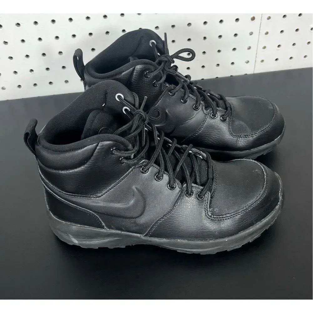 Kids Nike Manoa boots